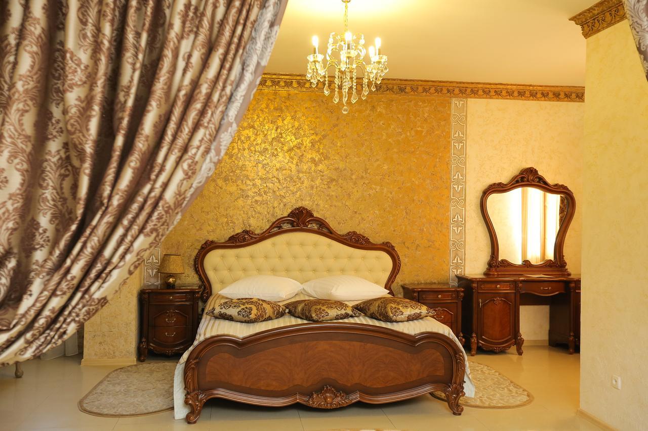 "Zolotoe Runo" Odessa Exterior foto