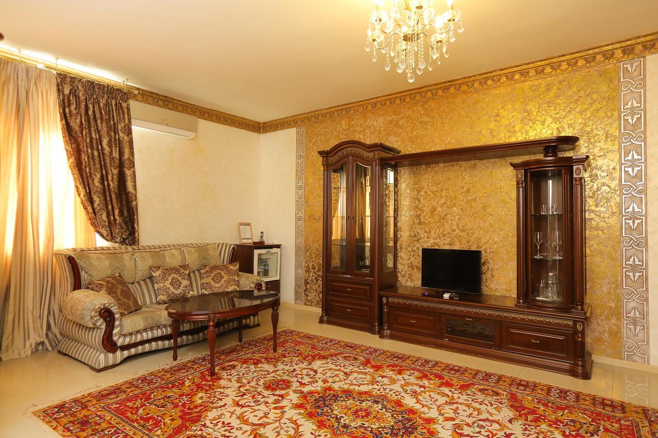 "Zolotoe Runo" Odessa Exterior foto